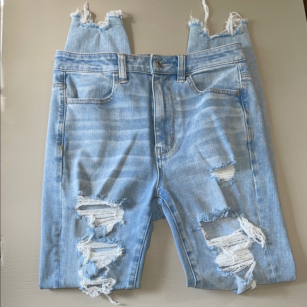 American Eagle distressed Light denim